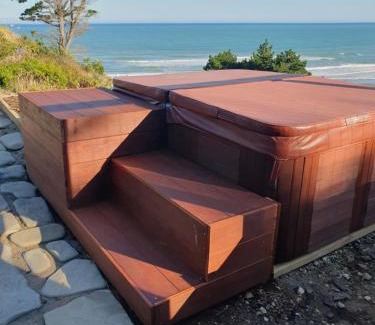 Whakataki Casa | Waio-iti, farm stay on the beach