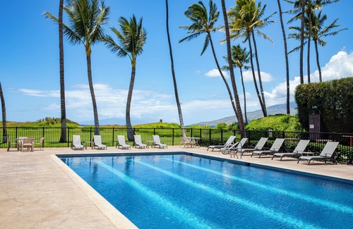 Kihei Apartamento | Waiohuli Beach Hale Ocean View Condos with Parking