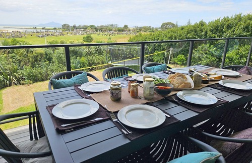 Waipu Casa | Waipu River View, Family friendly & close to beach.