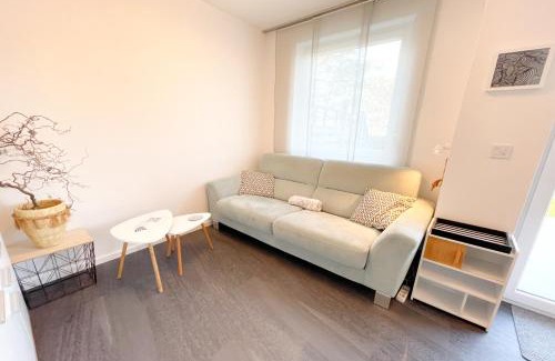 Ueckeritz Apartamento | Waldstrasse 8a-c Waldstraße 8b Ferienwohnung Stein