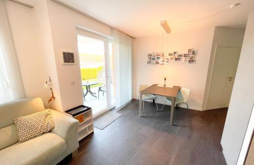 Ueckeritz Apartamento | Waldstrasse 8a-c Waldstraße 8b Ferienwohnung Stein