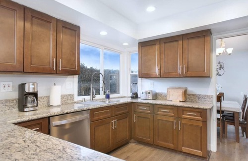 Laguna Niguel Casa | Dream Laguna House w / Central AC, sala de billar, patio trasero, piscina y spa