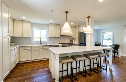 Eastport Casa | Walk Everywhere From New Eastport Cape Cod with High-End finishes and Gourmet Kitchen