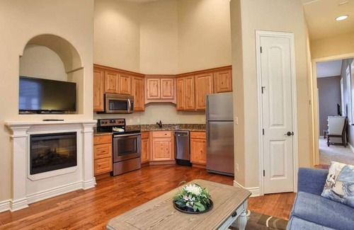 Indian Point Condominio | Walk in condo at The Cliffs Resort! Near SDC!