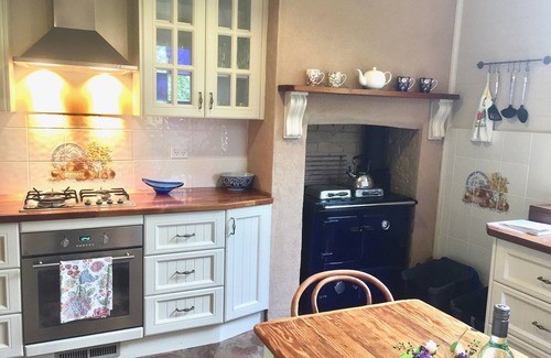 Leura Casa | 'Holmcroft' Sth Leura - 4 habitaciones y 2 salones / comedores - calle tranquila. Camina Leura.