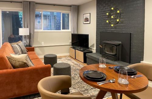 Bainbridge Island Apartamento | Walk to Beach and Village Bainbridge Island Gem!