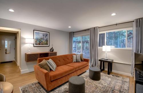 Bainbridge Island Apartamento | Walk to Beach and Village Bainbridge Island Gem!