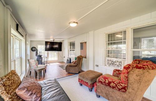 Longtown Casa | Walk to Beach Eufaula Fishermans Delight Home