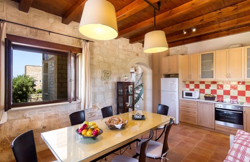 Rapaniana Villa | ¡Camina hacia la playa! Lujo y serenidad, casa junto al mar
