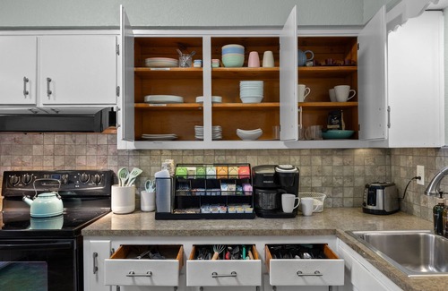 Cocoa Beach Cabaña | Walk to Beach | Pet friendly w/ firepit