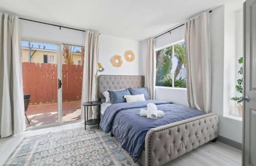 North Pacific Beach Casa | Walk to beach Prime location Villa