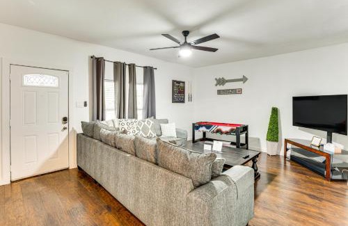 Oak Cliff Apartamento | Walk to Bishop Arts District Home with Deck