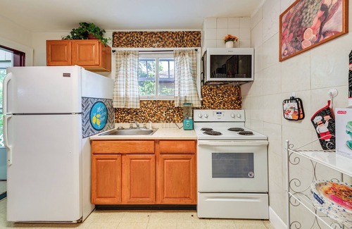 Ithaca Casa | Walk to Cornell University: Charming Duplex!