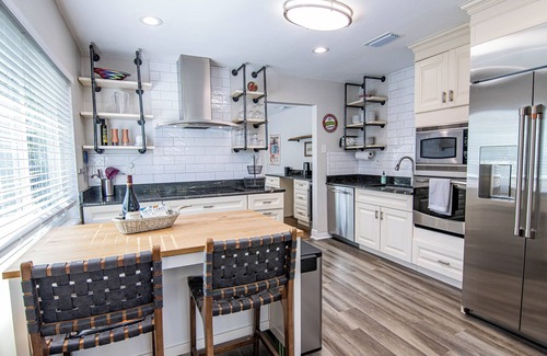 Kenwood Casa | Walk to Downtown and Central Ave — Private Pool!!