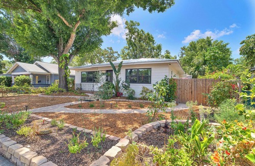 Kenwood Casa | Walk to Downtown and Central Ave — Private Pool!!