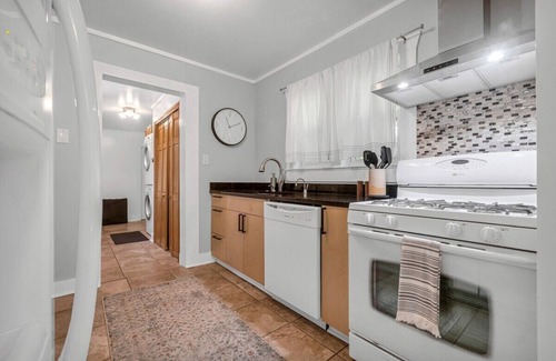 West Seattle Casa | Walk to Downtown West Seattle