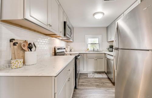 Downtown Branson Casa | Walk to Dtwn Branson Pet-Friendly Home!