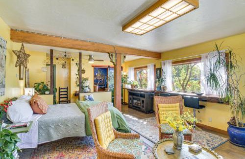 Livingston Apartamento | Walk to Dtwn Livingston Studio with Mtn Views!
