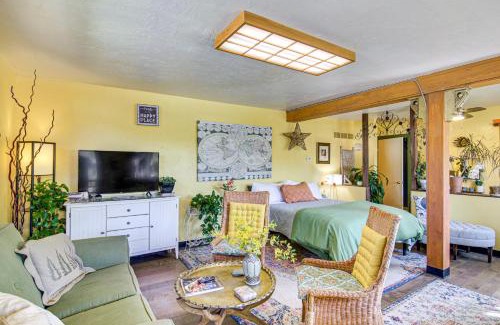 Livingston Apartamento | Walk to Dtwn Livingston Studio with Mtn Views!