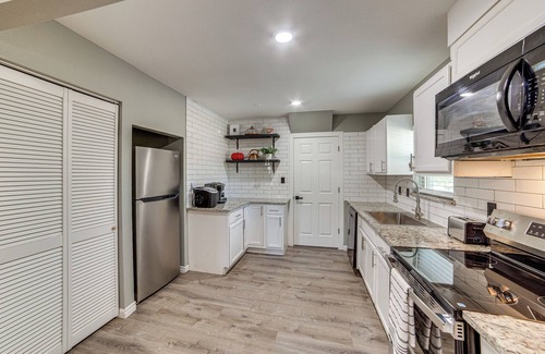 Commerce Casa | Walk to East Texas A&M! Home w/Pet-Friendly Yard