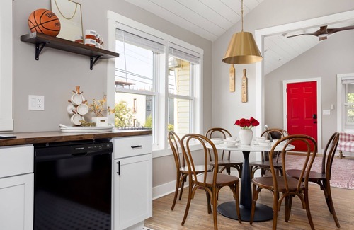 Bloomington Casa | Walk to IU stadiums! Hot tub, shuffleboard, bar, and luxe game-day vibes at The Clubhouse.