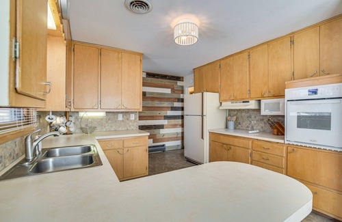 Glenwood Casa | Walk to Lake Beach: Glenwood Vacation Rental!