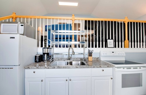 Hiram Apartamento | Walk to Lake: Hiram Hideaway w/ Shared Gazebo!