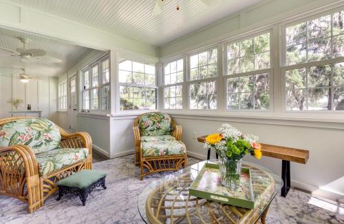 Mount Dora Casa | Walk to Lakes! Tropical Escape in Mount Dora