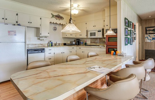 Kingston Casa | Walk to Marina: Family Home w/ Yard in Kingston