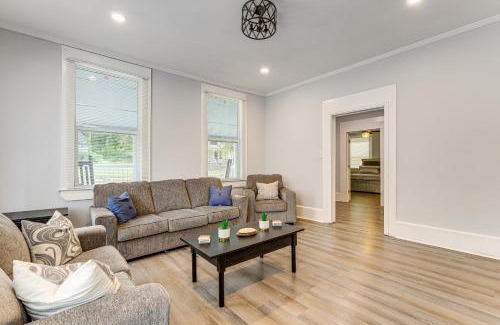 Macon Casa | Walk to Mercer University Home with Yard in Macon!