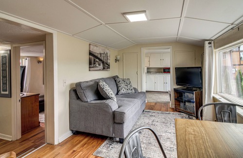 Coos Bay Casa | Walk to Mingus Park: Quaint Escape w/ Private Yard