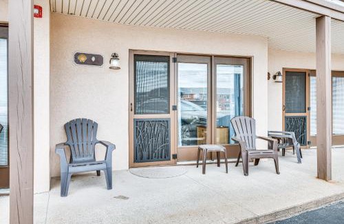 Old Orchard Beach Apartamento | Walk to Old Orchard Pier Cozy Beachfront Condo!