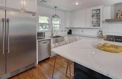 Norman Casa | Walk to OU from this cozy house with an AMAZING back yard