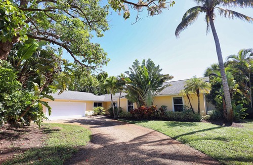 South Beach Casa | Island Home - Walk to Beach- ¡Tarifas reducidas de agosto! Refréscate junto a la piscina.