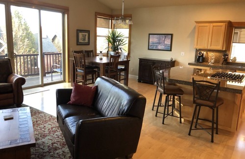 Westbrook Meadows Casa | ¡La meca del ciclismo de montaña y esquí de Mt Bachelor!