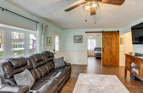 Bay View Casa | Walk to Sandusky Bay Home with Hot Tub and Fire Pit!