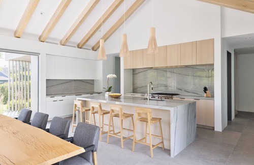 Montauk Casa | Walk to the Ditch Plains Beach from this 5 bedroom Spacious Modern Surf House!!