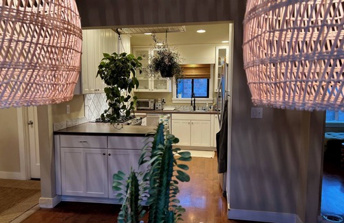 Renton Casa | Walking Distance to Lake Washington and Shopping