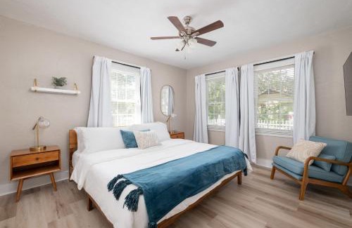 Pleasant Street Casa | Walk to UF & Dntwn Free Parking - Pet Friendly