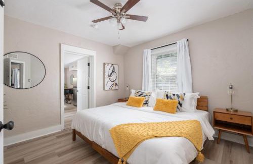 Pleasant Street Casa | Walk to UF & Dntwn Free Parking - Pet Friendly