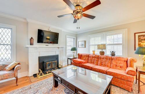 Lexington Casa | Walk to UK Campus Charming Home with Patio!