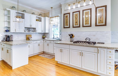 Elizabeth City Casa | Walk to Waterfront: Downtown Elizabeth City Home!