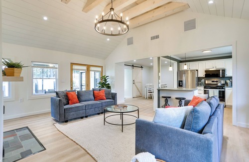 White Lake Casa | Walk to White Lake: Family Home w/ Deck & BBQ