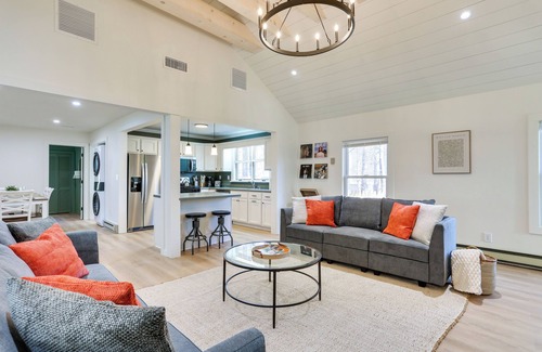 White Lake Casa | Walk to White Lake: Family Home w/ Deck & BBQ