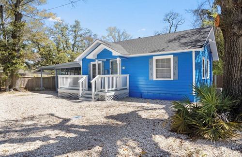 Gulfport Cabaña | Oasis Azul cerca de la playa, casino downtown y restaurantes