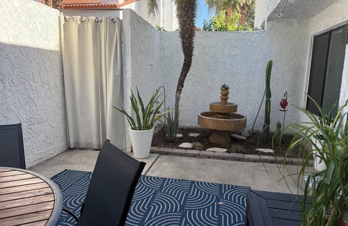 Baristo Condominio | Walkable to Downtown Palm Springs - 2 Bed Condo with Pool & Spa, AC, Workspace