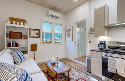 Camden Casa | Walker Cottage