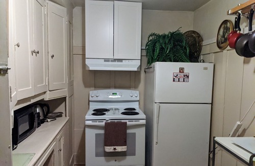 Queen Anne Casa | Walker's paradise, Safe, Quiet, charming,1Free Permited street parking infront.