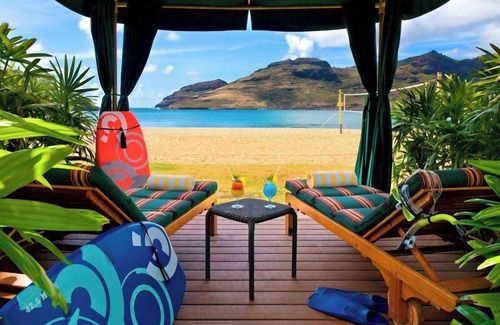 Lihue Complejo | Walking Distance from Kalapaki Beach! Parking, Outdoor Pool, Shuttle Service!