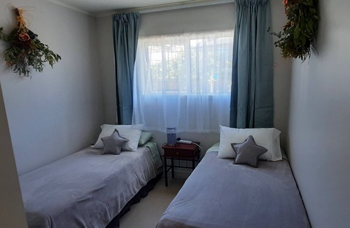 Mangawhai Casa | Walking distance to cafes and restaurants